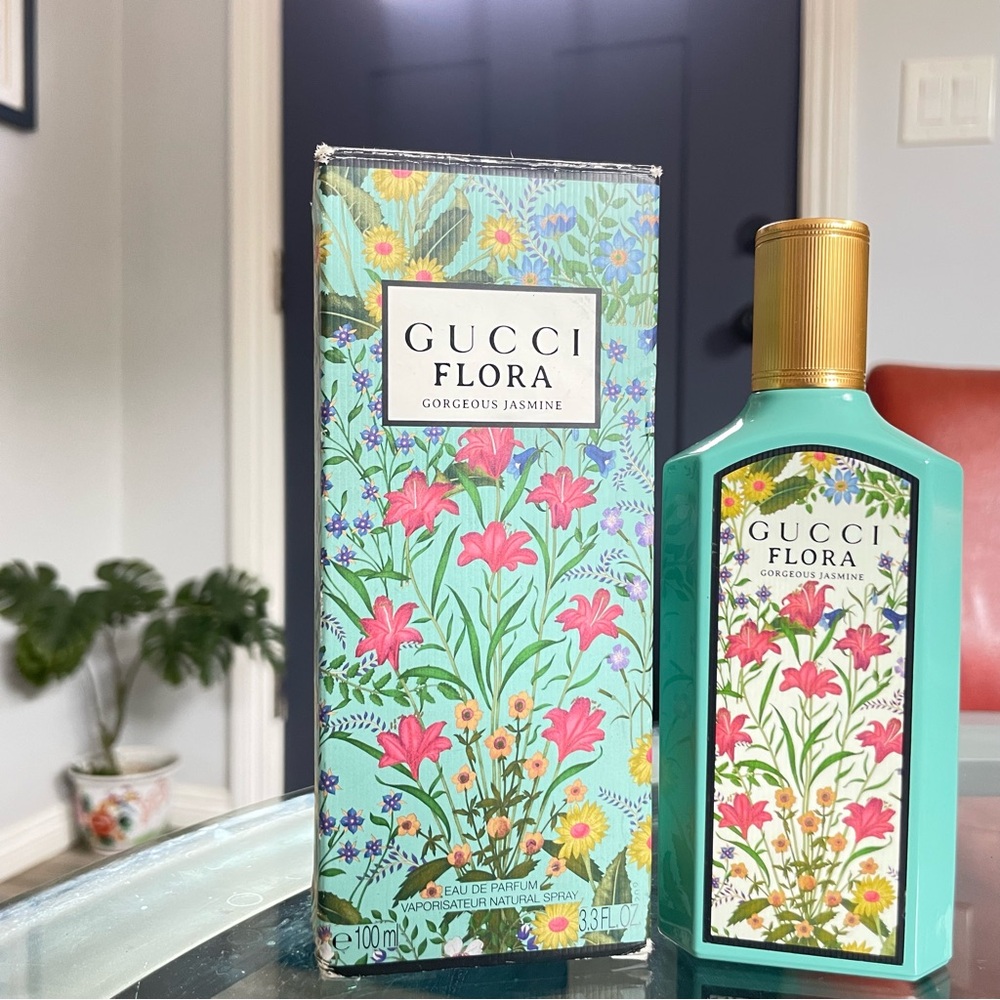 Gucci Flora Jasmine Perfume with Turquoise and Gold